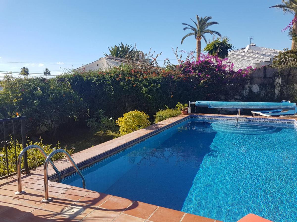 Bonita Villa En Nerja Casa Palomas Екстер'єр фото